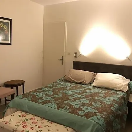 Saint Charles Apartman