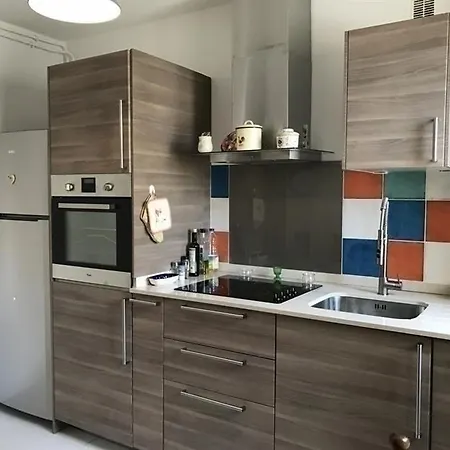 Saint Charles Apartment